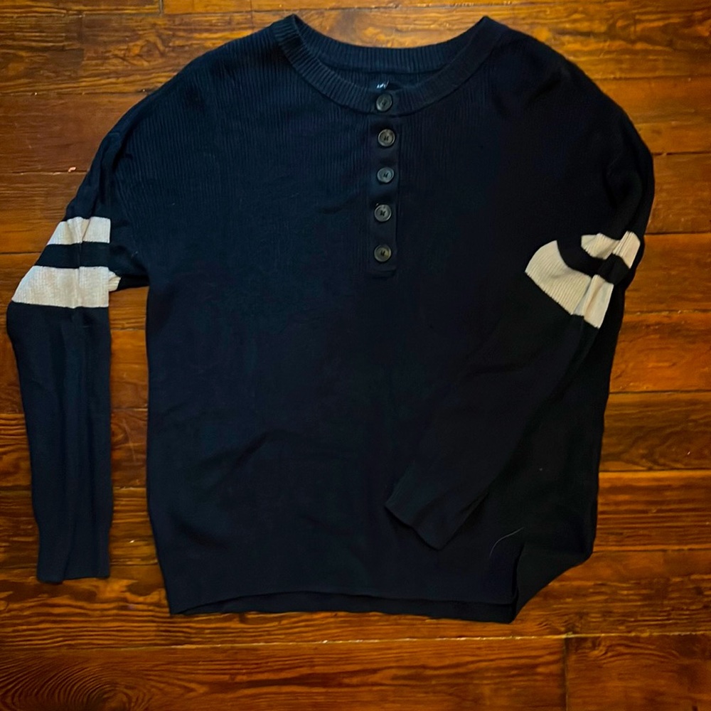 American eagle women’s sweater size large